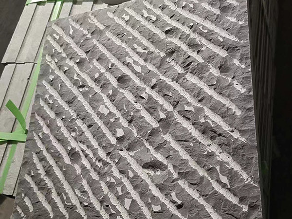 青石板栈道面
