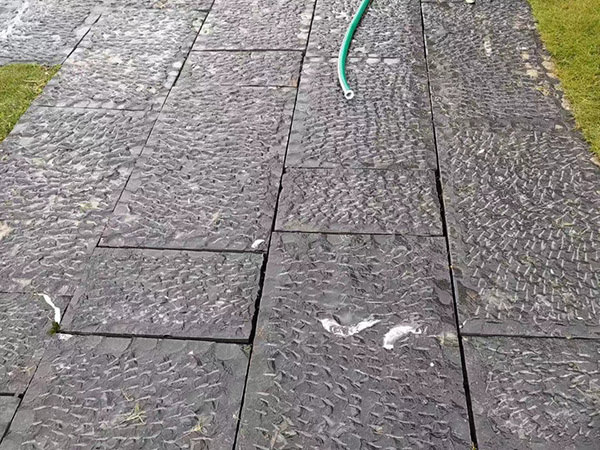 青石板菠萝面